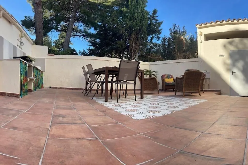 Apartamento En La Farella Con Aire Acondicionado Llanca 0*,  Spain